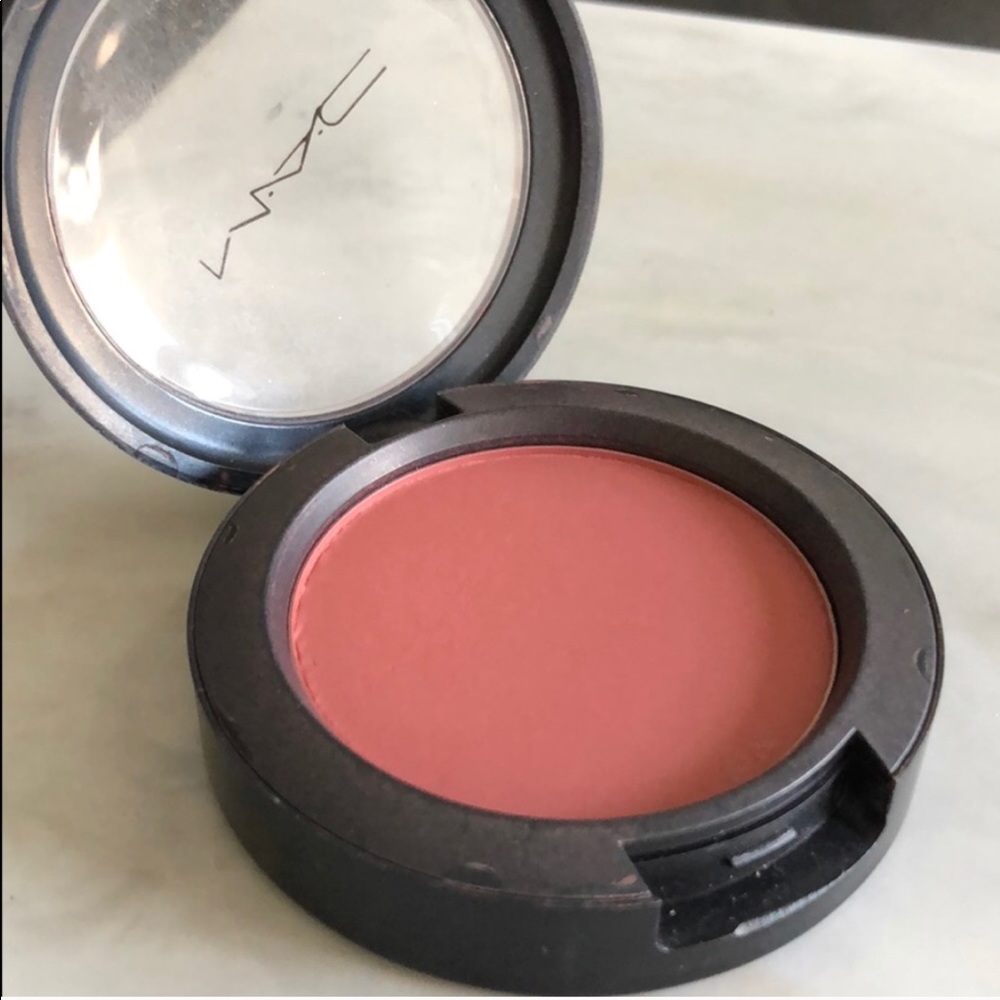 Mac blush in burnt pepper